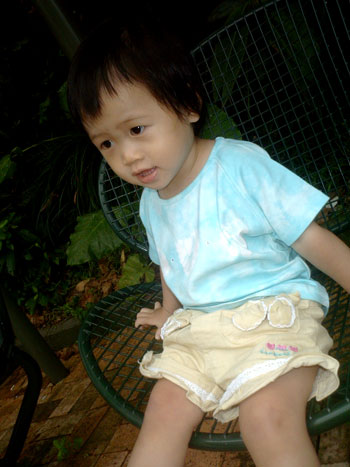 gal/1 Year and 8 Months Old/P1000933.jpg